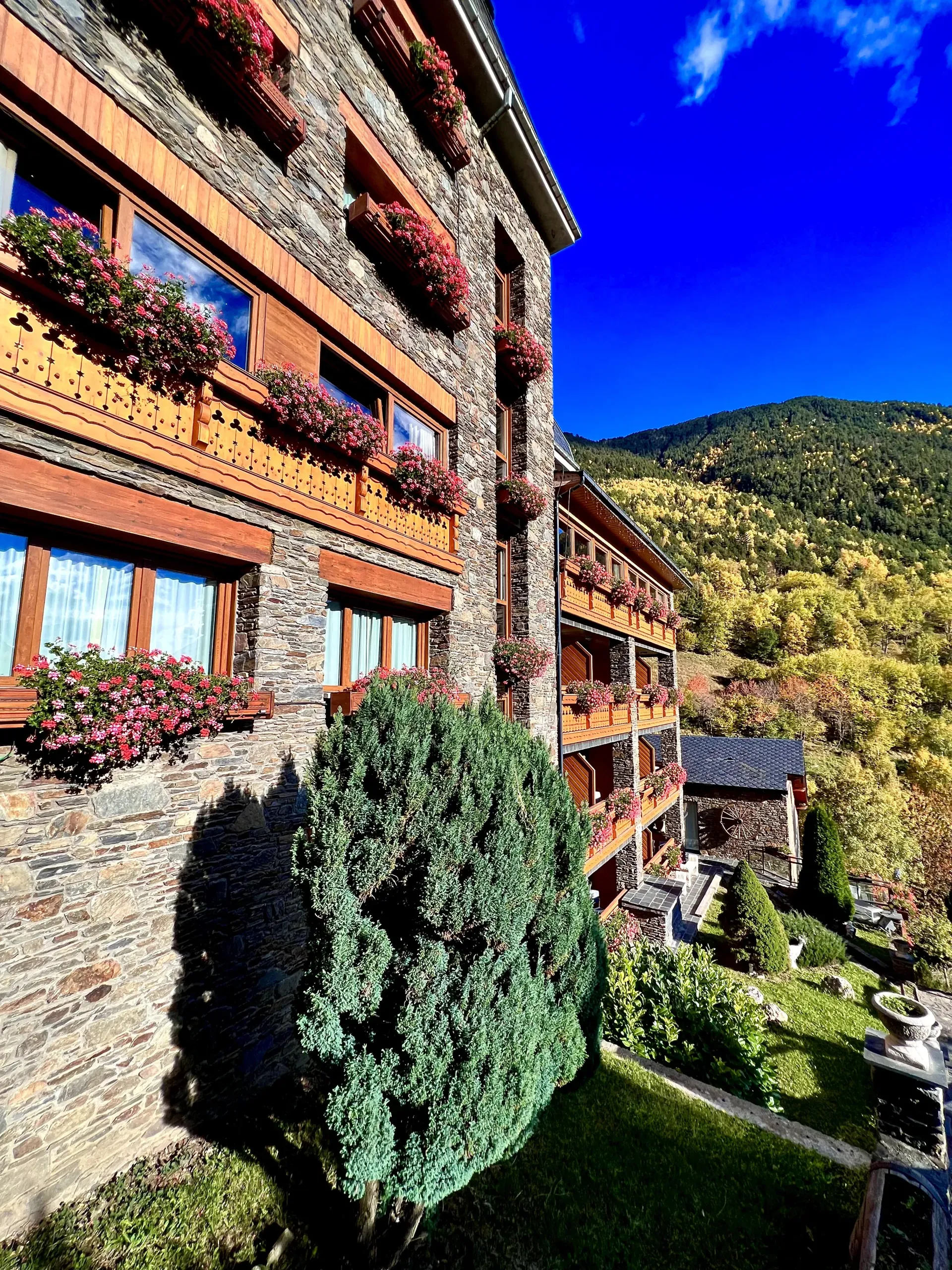 Bringué Hotel: tradition and modernity in Ordino