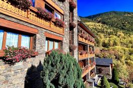 Bringué Hotel: tradition and modernity in Ordino